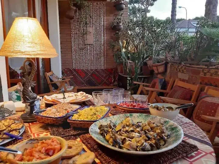 La Rosa Del Deserto, Versilia Marina di Massa 0*,  Italië
